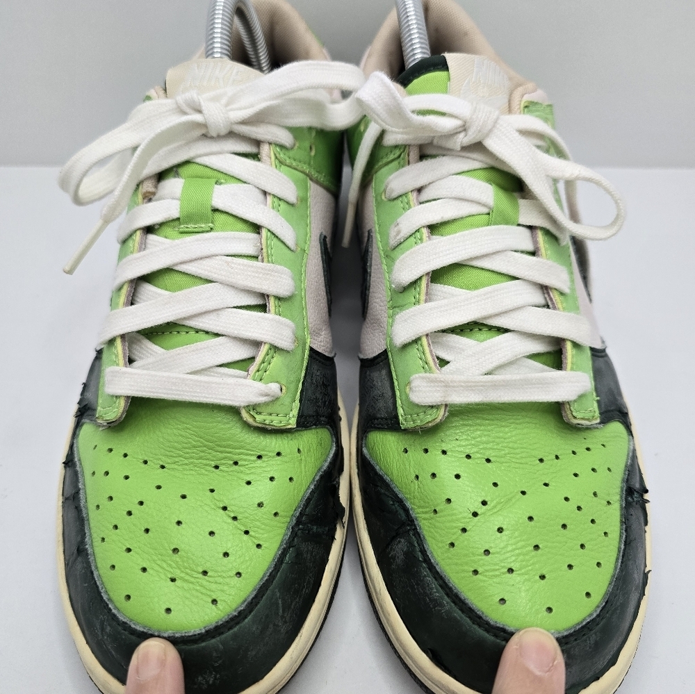 Nike | Y2K distressed Dunks lime hunter green sporty sneakers | MENS 8.5 - Picture 4 of 12